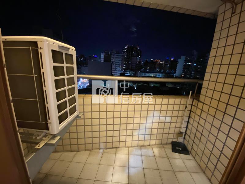 (黎明春秋)黎明商圈陽台美套房房屋室內格局與周邊環境