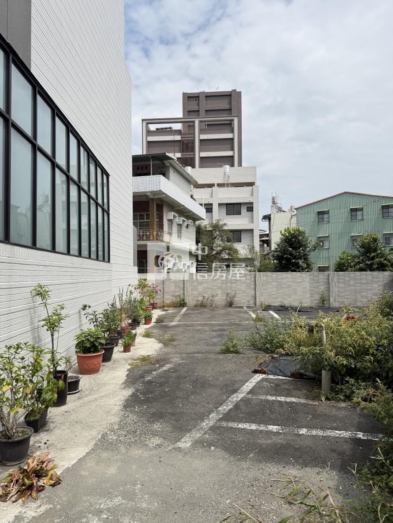 內埔輕齡住宅區建地房屋室內格局與周邊環境