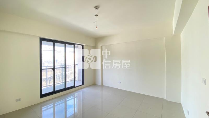 高鐵特區邊間大地坪別墅房屋室內格局與周邊環境