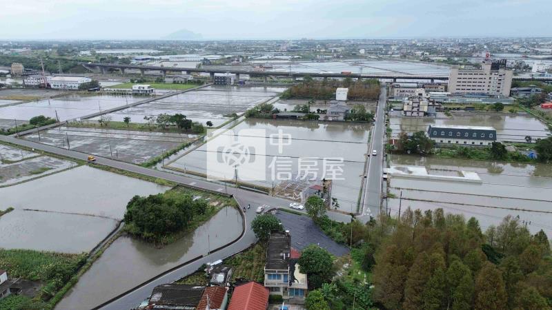 重劃區旁幸福小農莊房屋室內格局與周邊環境
