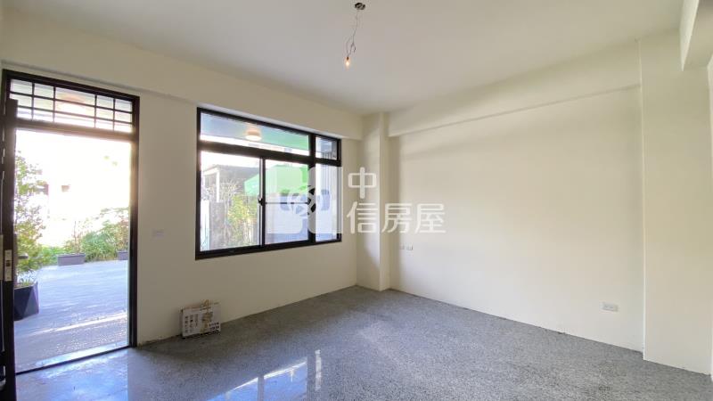 高鐵特區全新別墅房屋室內格局與周邊環境