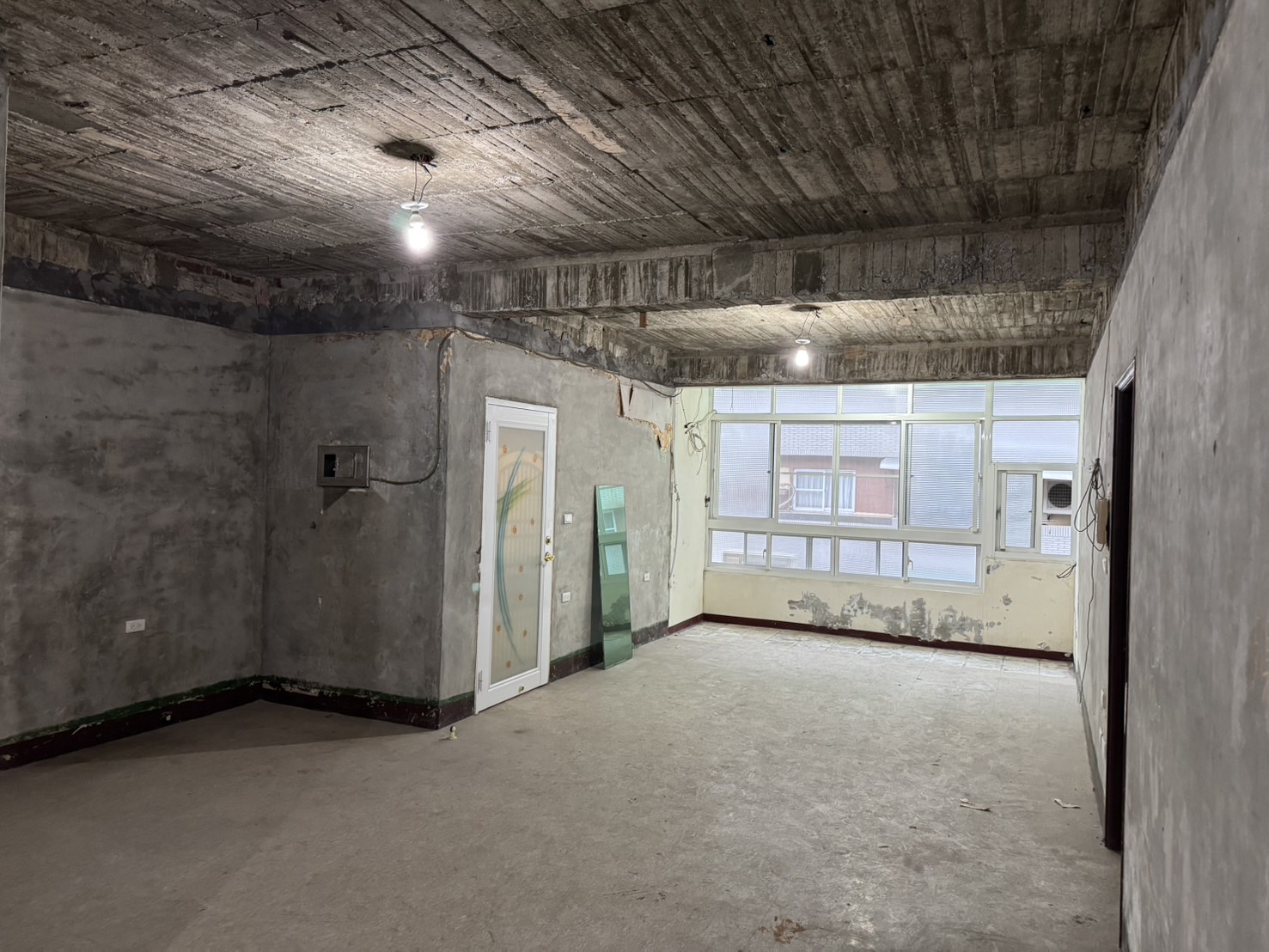 三多商圈超值4+1房房屋室內格局與周邊環境