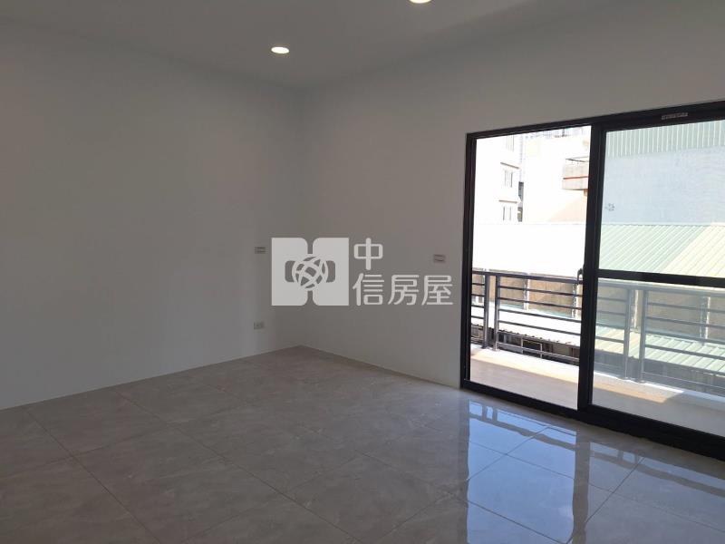 近成大整新大面寬透天房屋室內格局與周邊環境