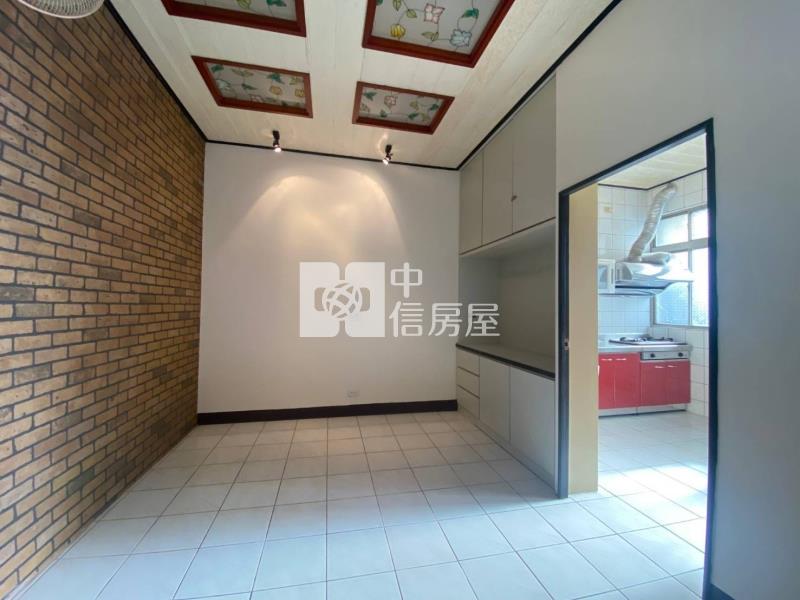 新屋埔頂國小透天房屋室內格局與周邊環境