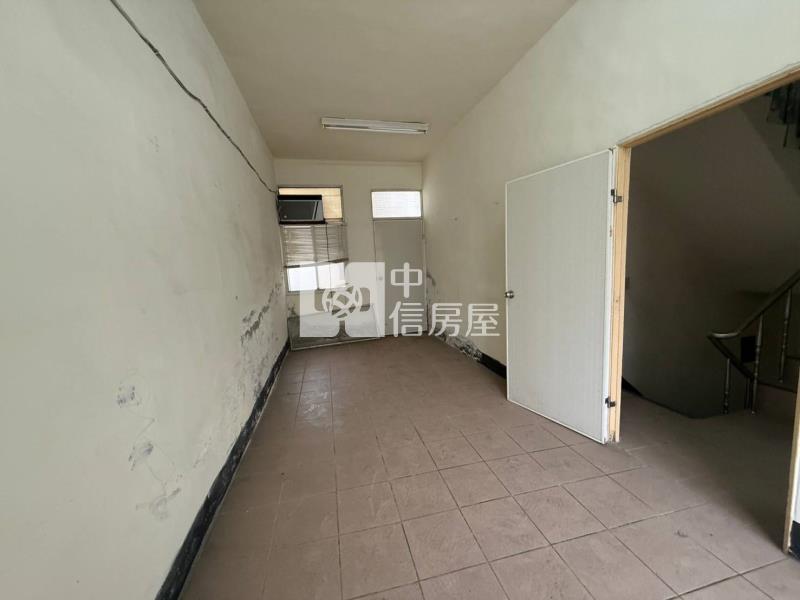 COSTCO旁便宜透天房屋室內格局與周邊環境