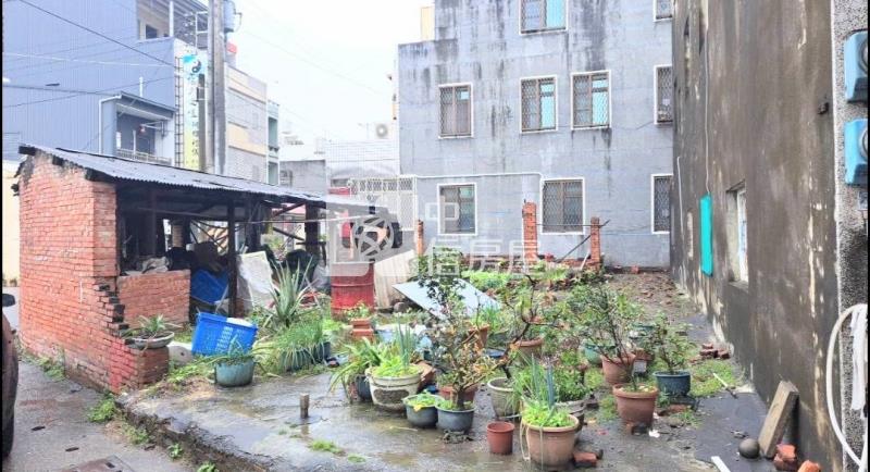 近中營國小邊間建地房屋室內格局與周邊環境