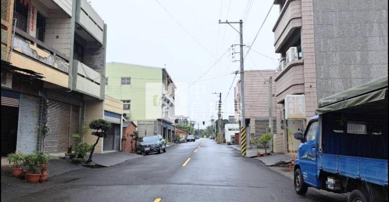 近中營國小邊間建地房屋室內格局與周邊環境