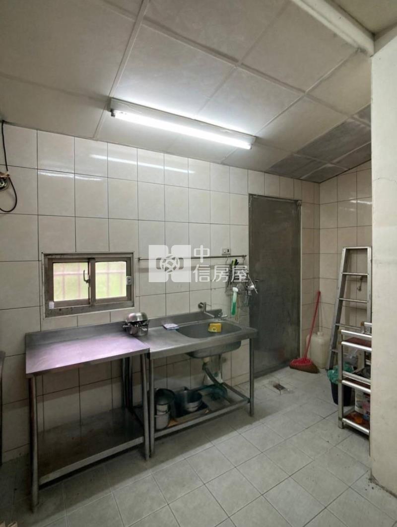 近市區低總價透天房屋室內格局與周邊環境