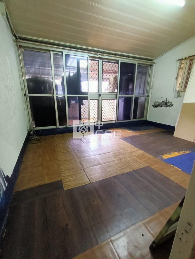 近市區低總價透天房屋室內格局與周邊環境
