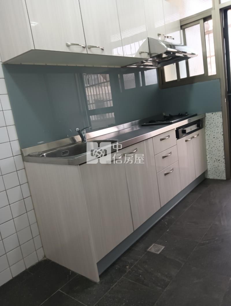 中壢體育園區美寓房屋室內格局與周邊環境