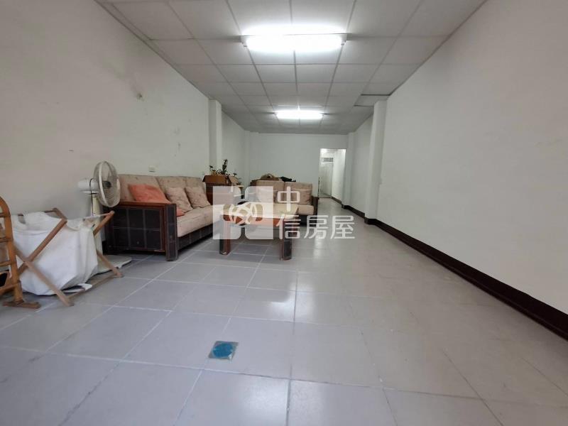 彰化市家樂福免整理增建2樓透天房屋室內格局與周邊環境