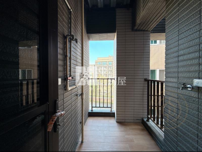 復興苑2房面公園衛開窗C房屋室內格局與周邊環境