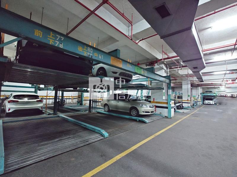 文心百利全新整理三房車位房屋室內格局與周邊環境