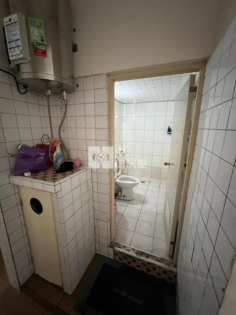 斗六學區旁孝親房車庫透天房屋室內格局與周邊環境