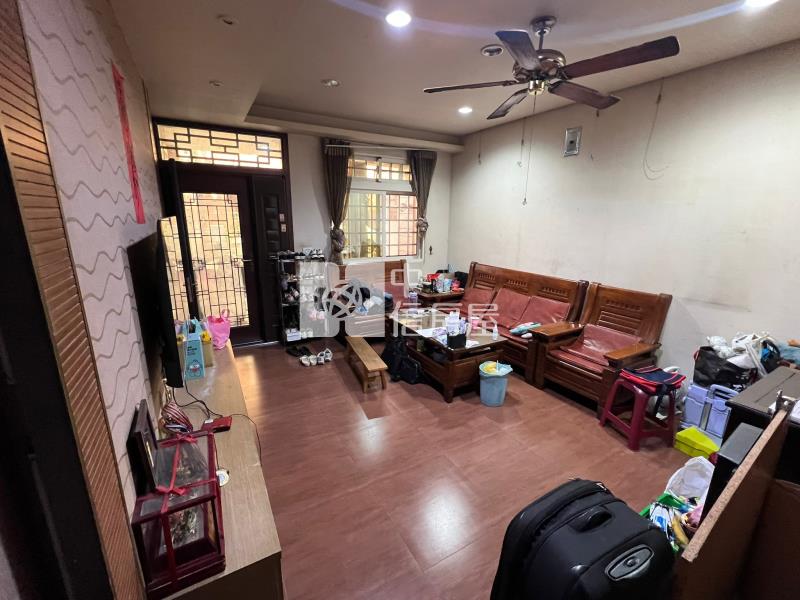 斗六學區旁孝親房車庫透天房屋室內格局與周邊環境
