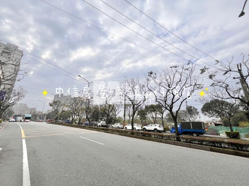 中壢好彩頭電梯大套房房屋室內格局與周邊環境