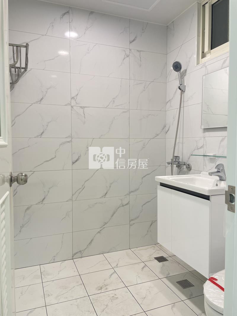 《晶顥團隊》近市府大面寬超值店住房屋室內格局與周邊環境