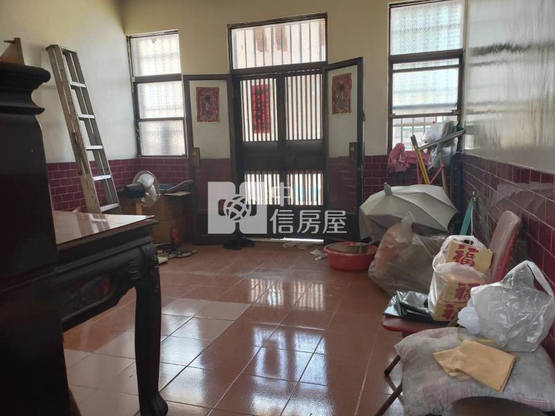 鳳山青年路精華店面房屋室內格局與周邊環境