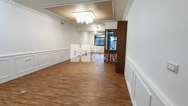 鳳山青年路精華店面房屋室內格局與周邊環境