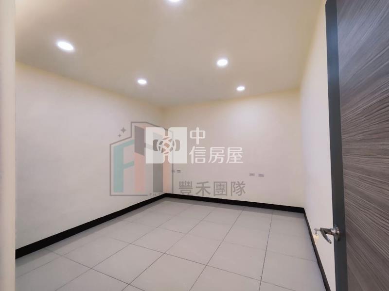 【豐禾】平鎮霄裡湖景整新招財美住店房屋室內格局與周邊環境