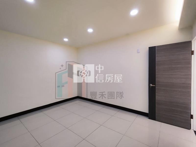 【豐禾】平鎮霄裡湖景整新招財美住店房屋室內格局與周邊環境
