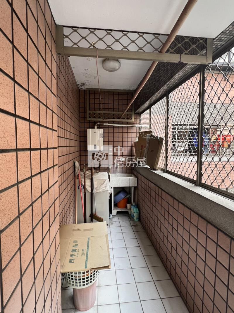 親家御苑美三房房屋室內格局與周邊環境