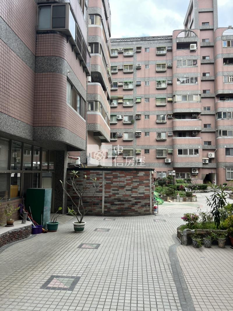 親家御苑美三房房屋室內格局與周邊環境