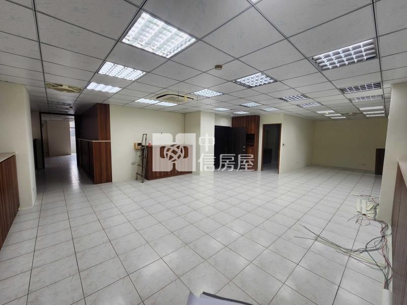 桃園武陵高中商圈/百坪黃金商辦房屋室內格局與周邊環境