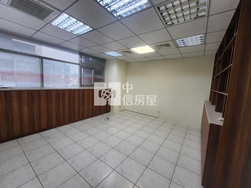 桃園武陵高中商圈/百坪黃金商辦房屋室內格局與周邊環境