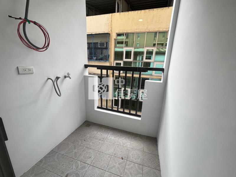 五期大墩商圈全新整理孝親美透天房屋室內格局與周邊環境
