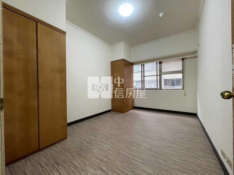 楊梅愛買交流道電梯3房車房屋室內格局與周邊環境