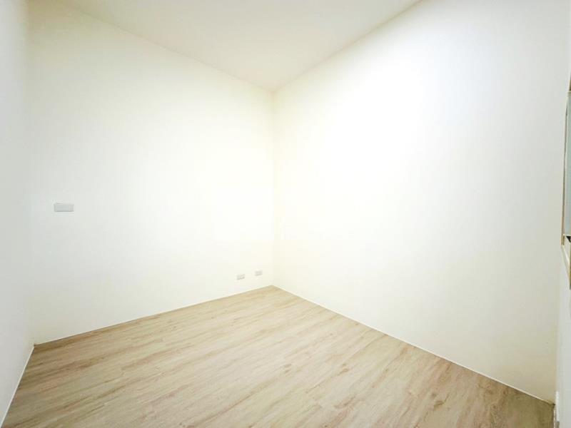 【新世紀】內壢後站電梯美三房房屋室內格局與周邊環境