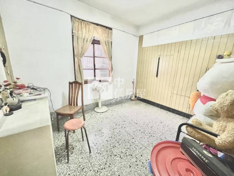 正北屯路大地坪透店房屋室內格局與周邊環境