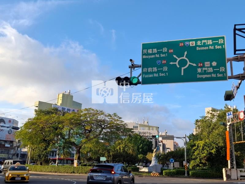東區超夯全新3房雙車位電寓(A)房屋室內格局與周邊環境