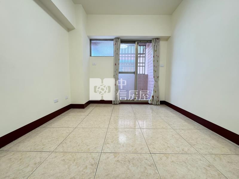 屏基商圈車位美廈房屋室內格局與周邊環境