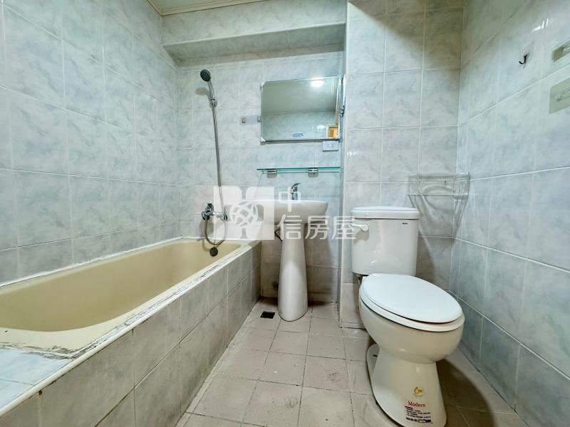 屏基商圈車位美廈房屋室內格局與周邊環境