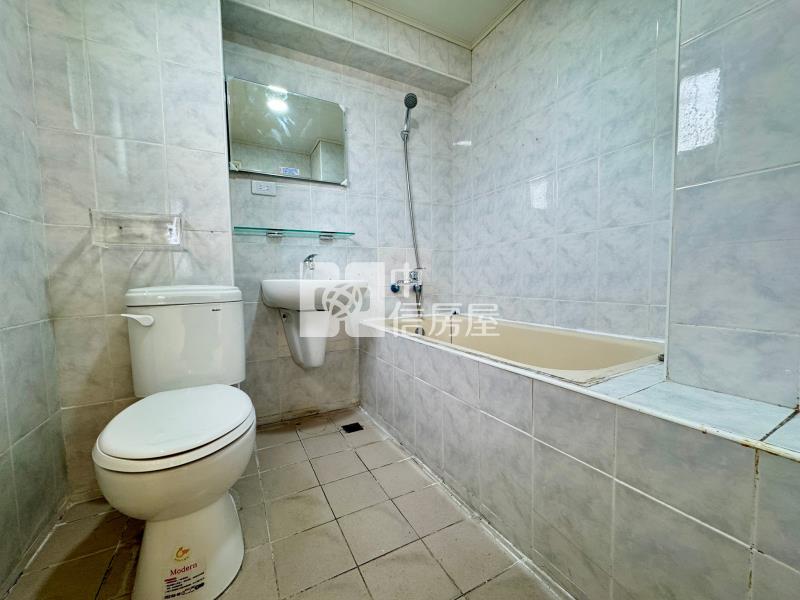 屏基商圈車位美廈房屋室內格局與周邊環境