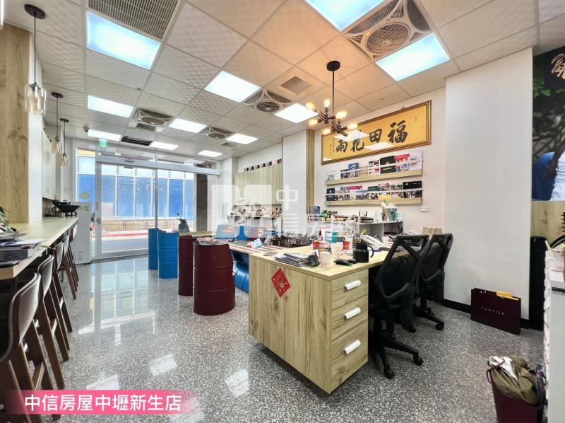 桃園火車站旁黃金電梯透店房屋室內格局與周邊環境