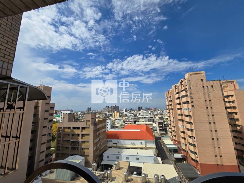 岡山和平公園採光明亮3房電寓房屋室內格局與周邊環境