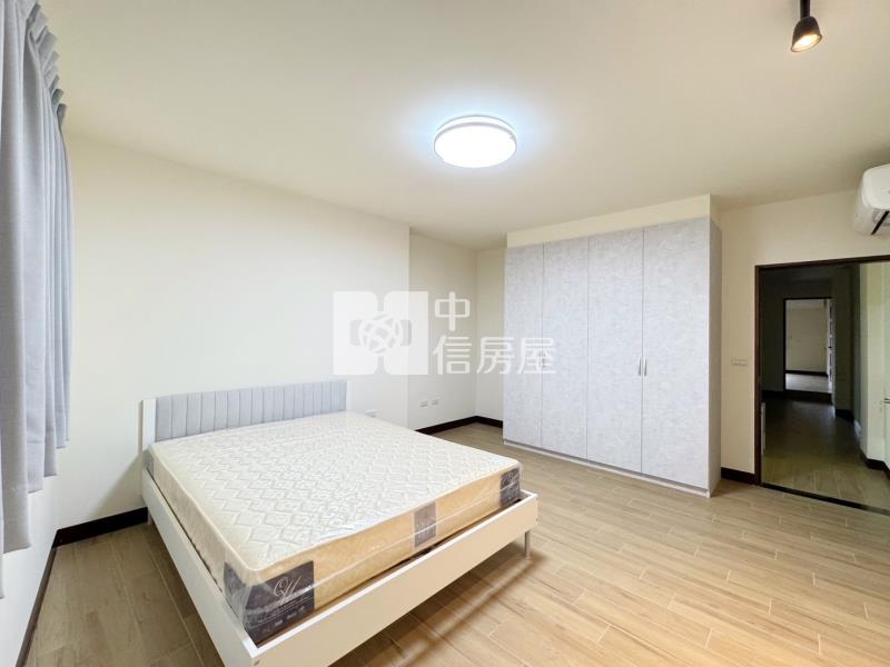 近體育園區.龍岡國小收租透店房屋室內格局與周邊環境