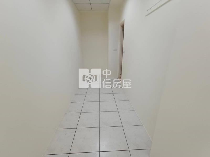 桃園縣府生活圈單層獨戶大坪數住辦房屋室內格局與周邊環境