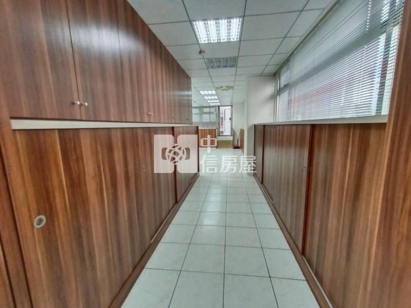 桃園縣府生活圈單層獨戶大坪數住辦房屋室內格局與周邊環境