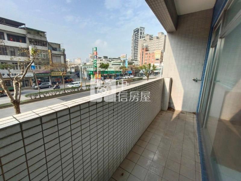 桃園縣府生活圈單層獨戶大坪數住辦房屋室內格局與周邊環境