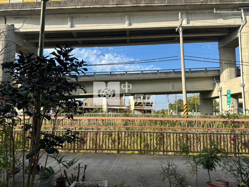 光文路孝親大地坪車墅房屋室內格局與周邊環境