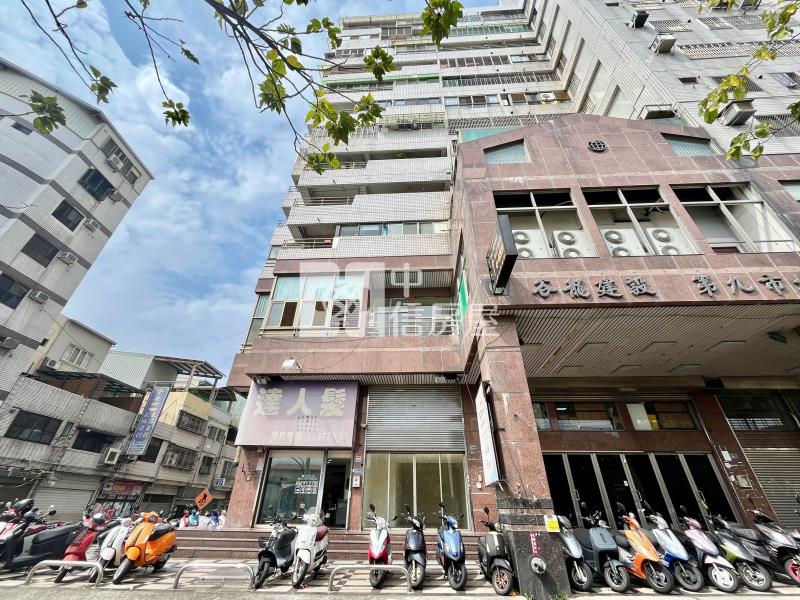 東山商圈1+2樓店全新整理房屋室內格局與周邊環境