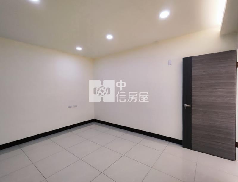 龍南路翻新一樓可當店面房屋室內格局與周邊環境