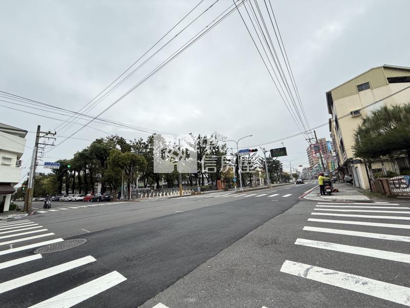 善化市中心面寬店住十間套雅房出租黃金投資房屋室內格局與周邊環境