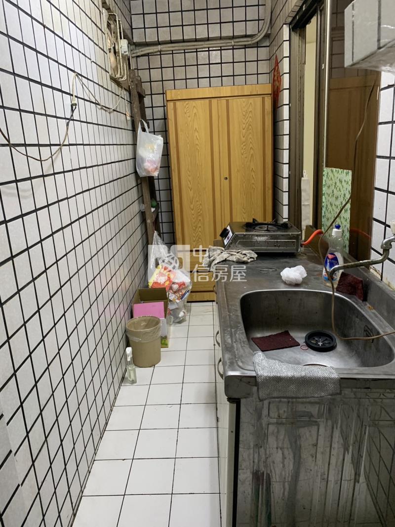 近家樂福平車溫馨套房房屋室內格局與周邊環境