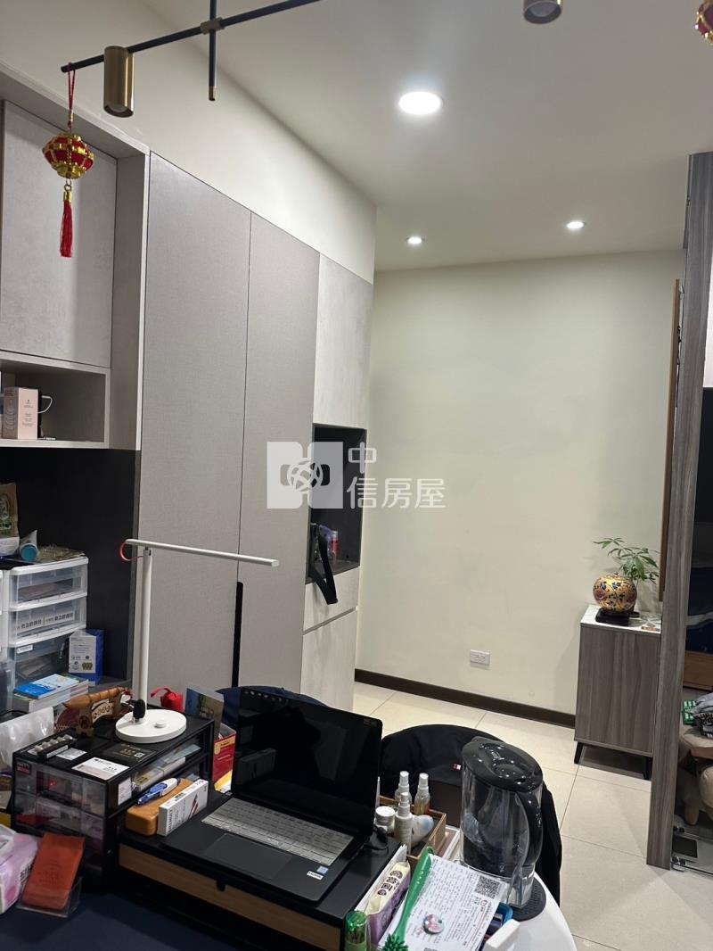 中央大學旁電梯美三房車房屋室內格局與周邊環境