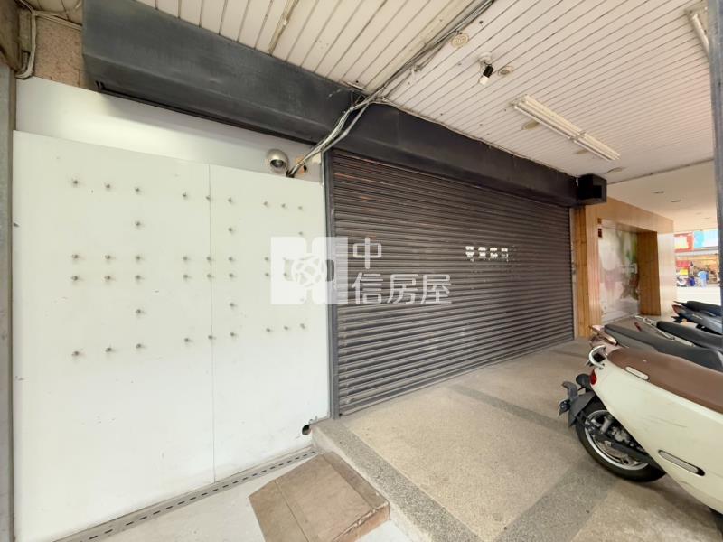 中興商圈內新市場稀有金店面房屋室內格局與周邊環境